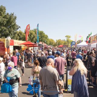 Art in the Park 2021 crowd at food vendors